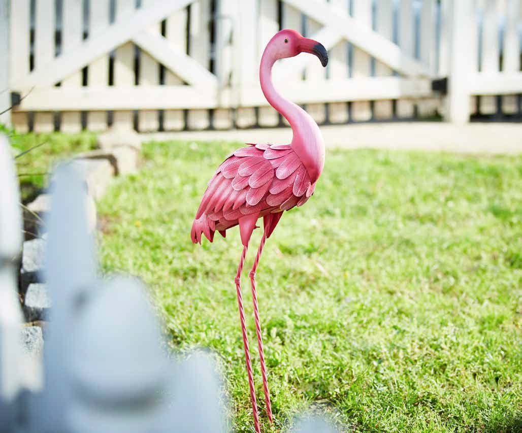 Southern Patio LDC-054641 35" H Metal Flamingo Décor with Stake for Lawns