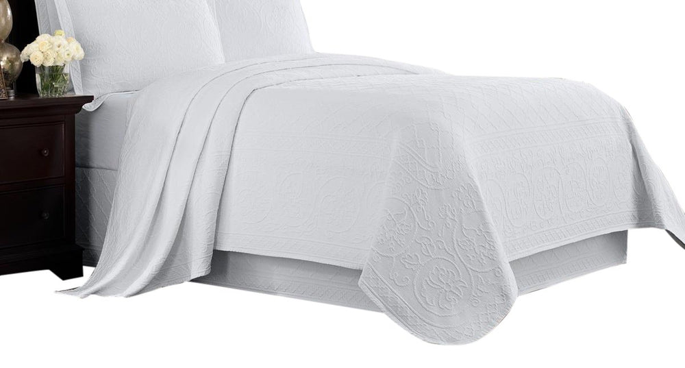 Williamsburg Twin White Richmond Coverlet