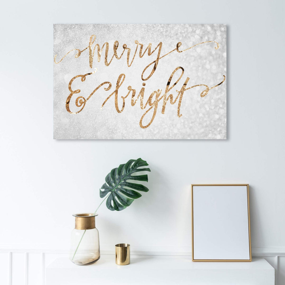 Wynwood Studio Holiday and Seasonal Wall Art Canvas Prints 'Merry & Bright'