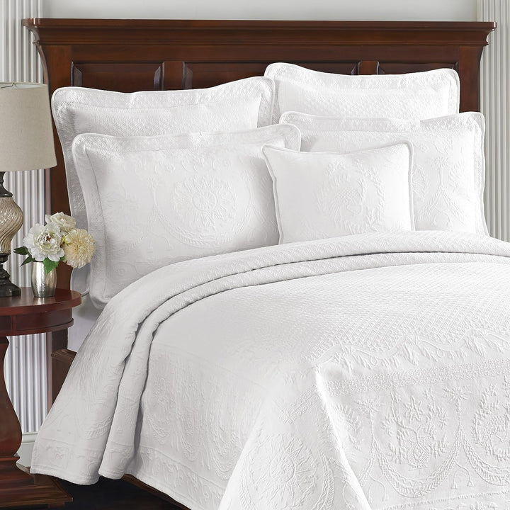 Historic Charleston Charles Lightweight Cotton Matelasse Quilted Coverlet