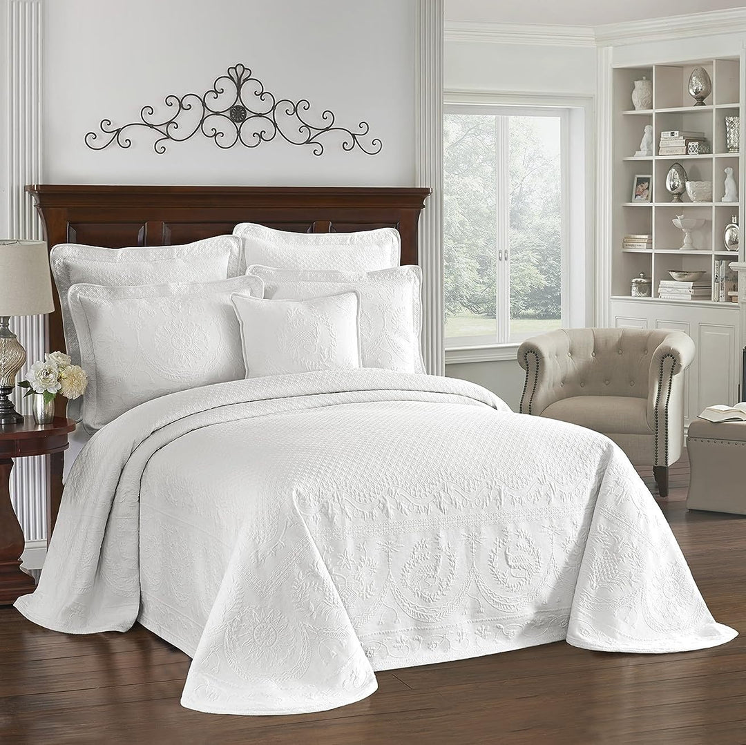 HISTORIC CHARLESTON King Charles Modern Farmhouse Floral Matelasse Bedspread White - Queen