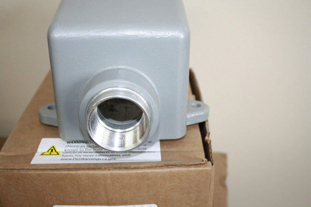 Hubbell MB602W Back Box PS INS ANG Box 60A 1 1/4IN HUB Alum