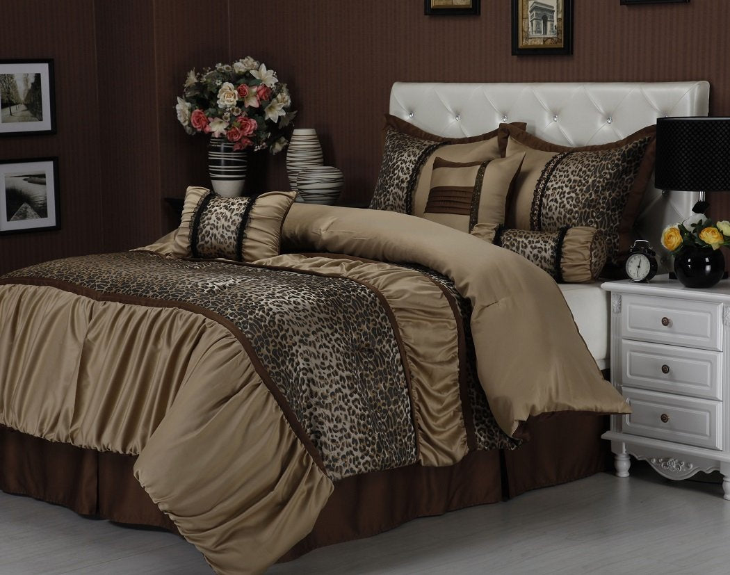 7-piece Ruched Jacquard Leopard Comforter Set Queen