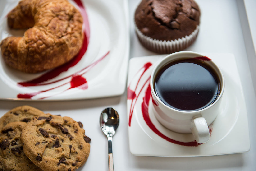 Red Vanilla Paint It Red 5-Piece Dinnerware Set