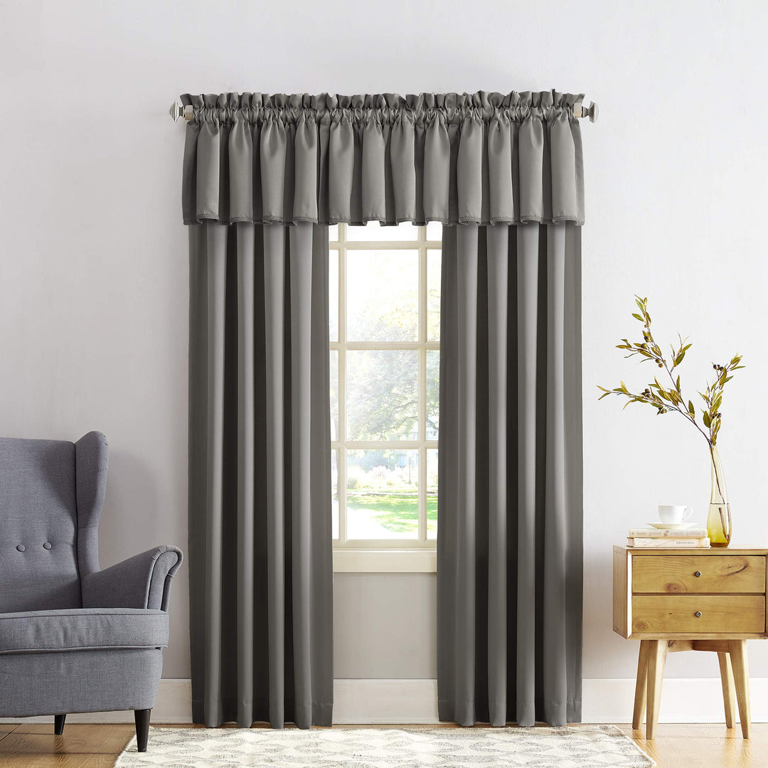 Sun Zero Barrow Energy Efficient Rod Pocket Curtain Single Valance