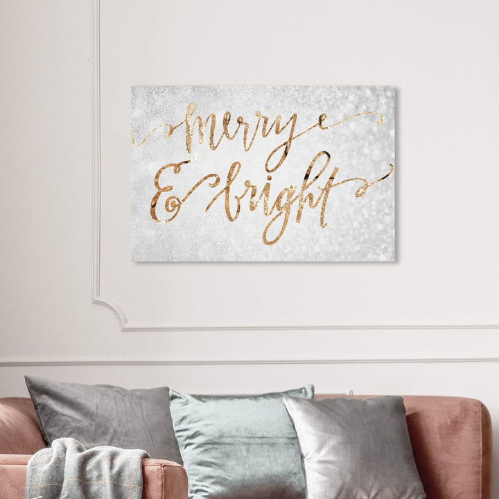 Wynwood Studio Holiday and Seasonal Wall Art Canvas Prints 'Merry & Bright'