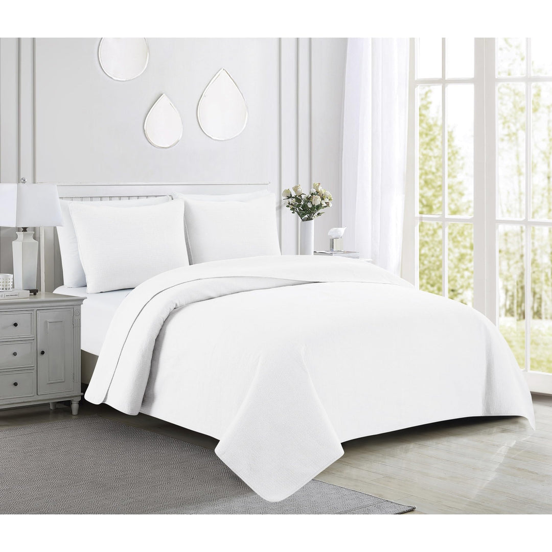 Melange Home Bedford Lane Collection Knob Hill Cotton Quilt Set - 5 Color King 3 White - King - 3 Piece