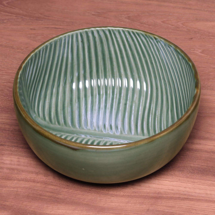 Handmade Banana Vibes Ceramic Serving Bowl (9 Inch) Green 1 Piece