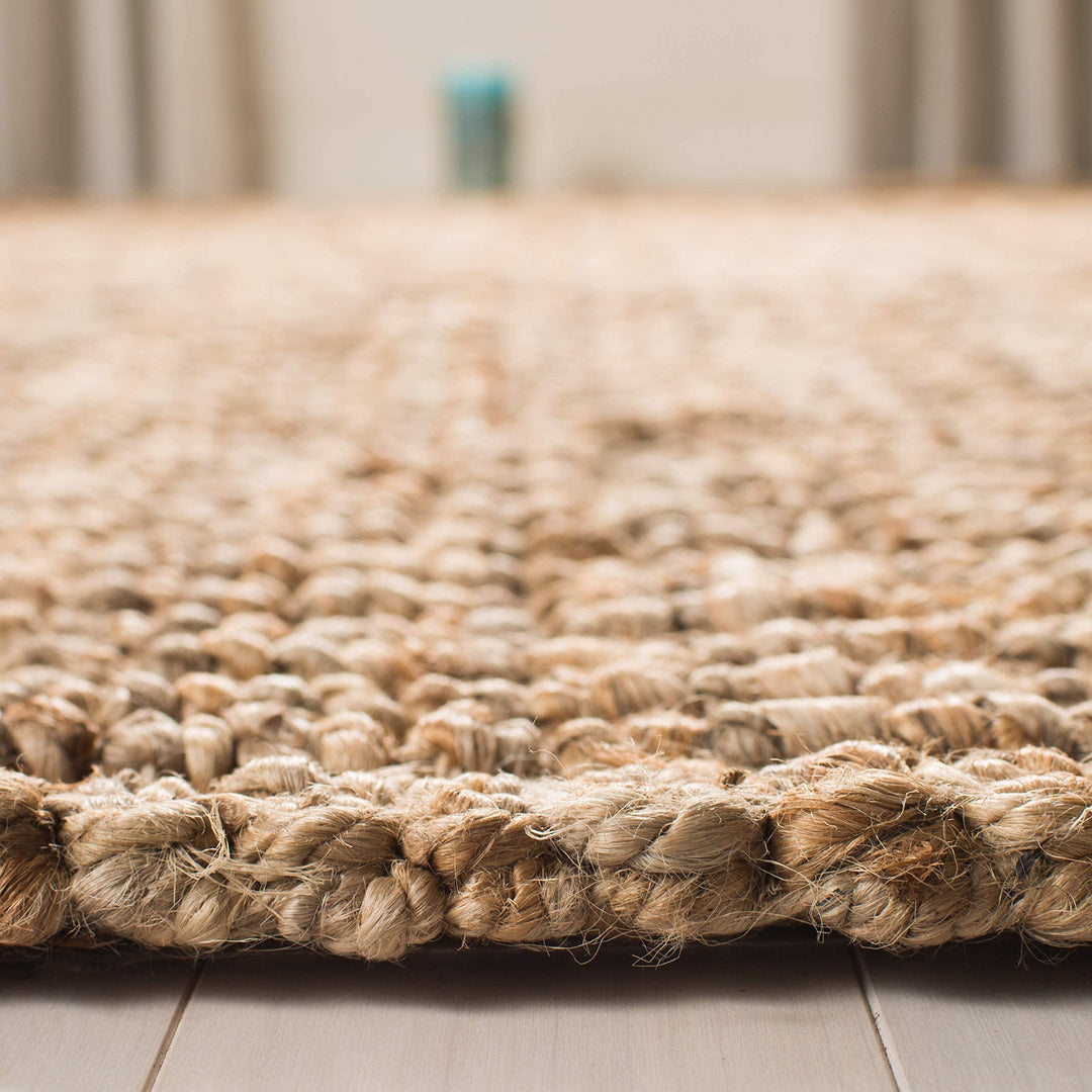 SAFAVIEH Natural Fiber Collection Area Rug - 6' Square Natural Handmade Chunky