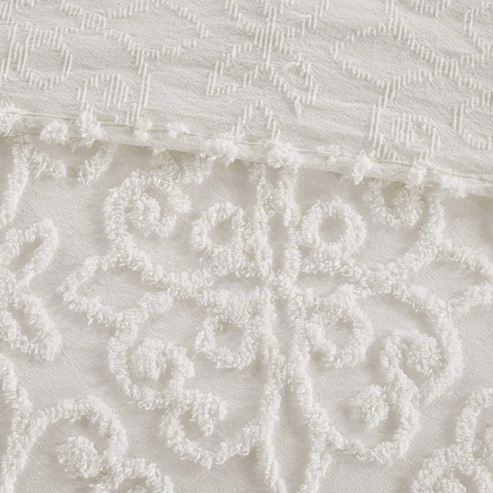 Oversized White Chenille Bedspread Full/Queen 102x118 Vintage Medallion Extra