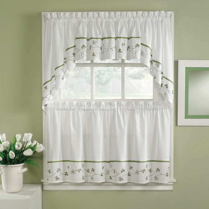 CHF Industries Clover Green/White 5-Piece Curtain Tier and Swag Set 24 inch