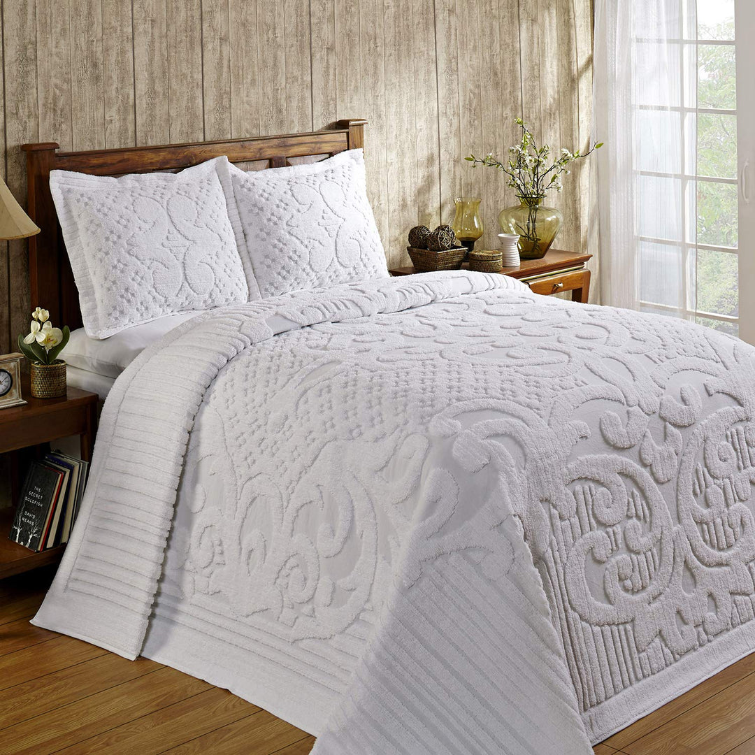 Better Trends Ashton Collection: Luxurious Medallion Design Bedspread - Super White - King