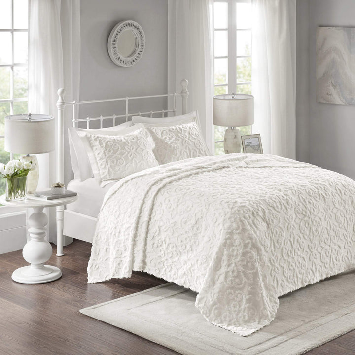 Oversized White Chenille Bedspread Full/Queen 102x118 Vintage Medallion Extra Off White - Full - Queen