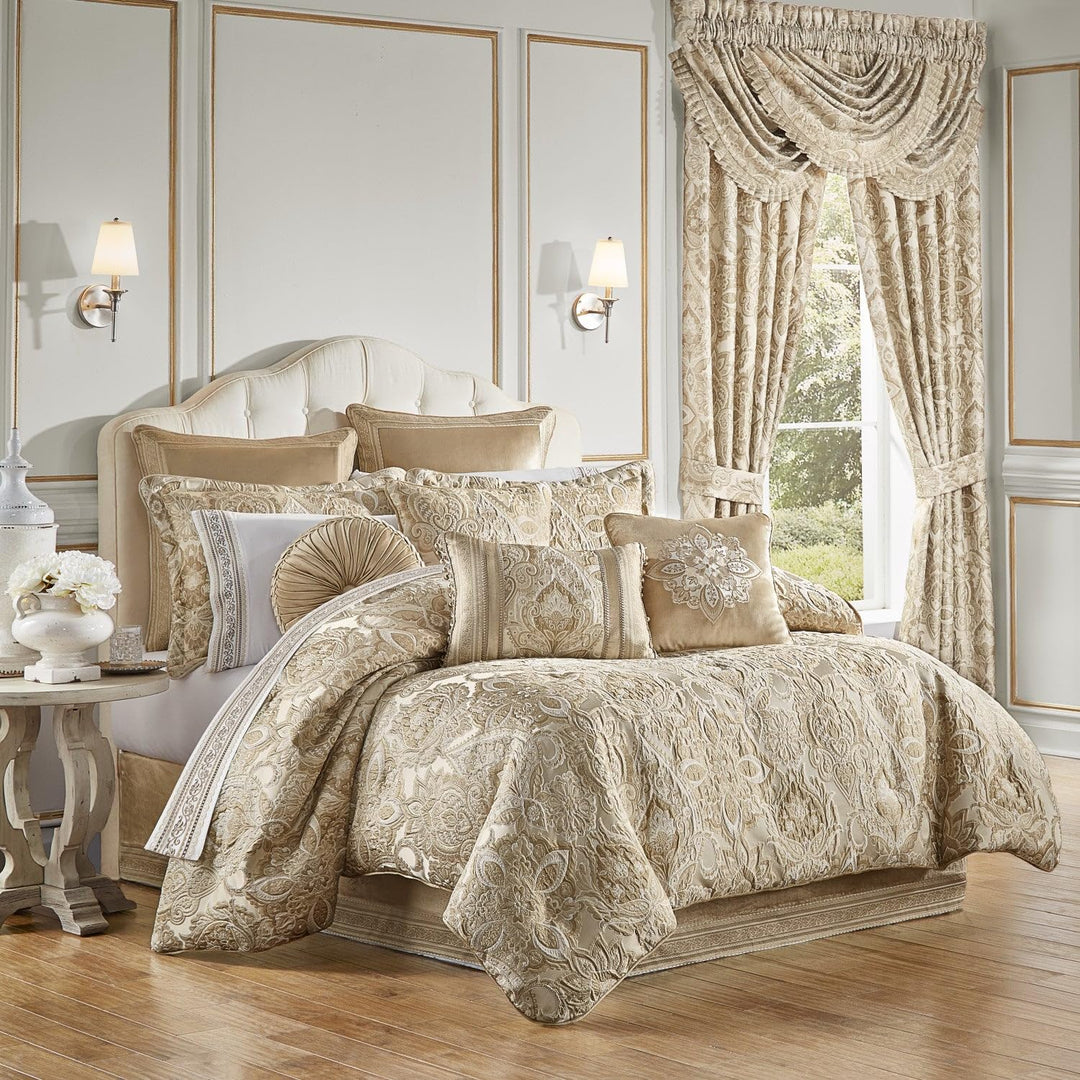 J. Queen New York Sandstone Comforter Set Beige