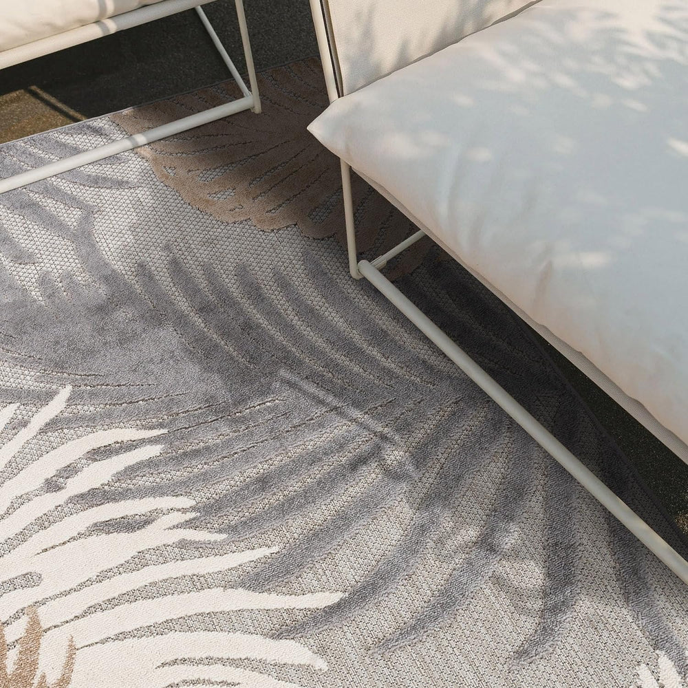 Rugshop Lucca Contemporary Floral Indoor/Outdoor Area Rug 5' x 7' Gray 5' x 7' - Gray