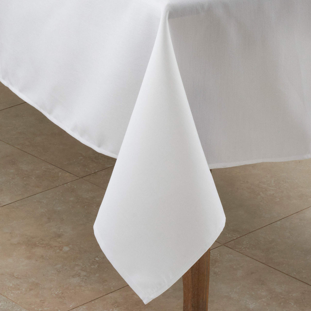 Everyday Design Solid Color Tablecloth