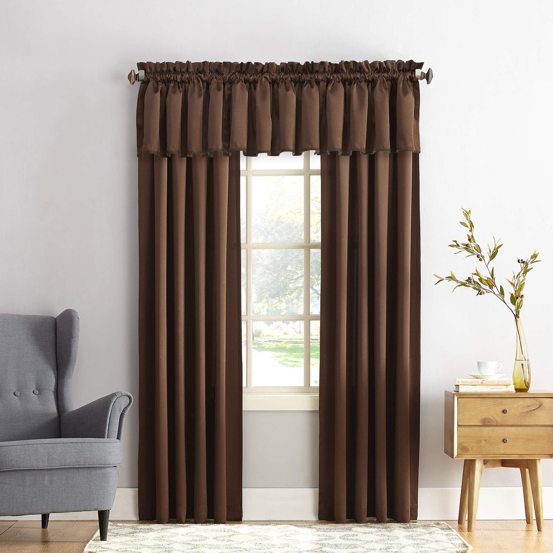 Sun Zero Barrow Energy Efficient Rod Pocket Curtain Single Valance