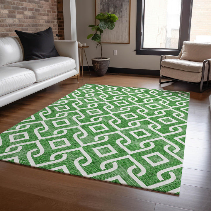 Machine Washable Indoor/ Outdoor Chantille Scroll Trellis Rug