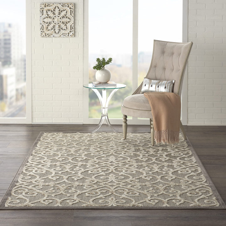 Nourison Aloha Transitional Scroll Indoor/Outdoor Damask Rug