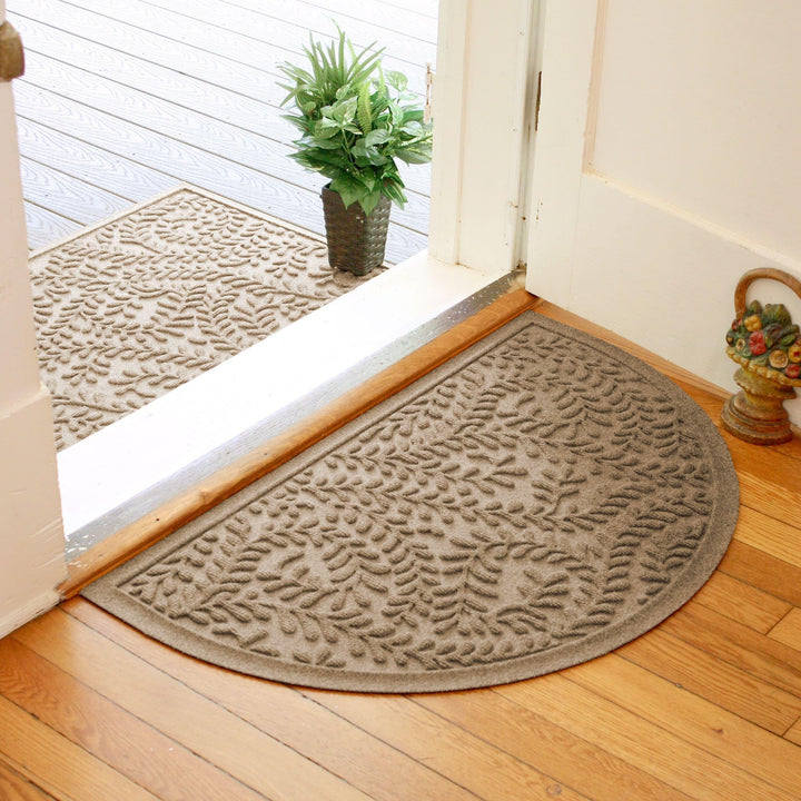 Boxwood 24"x39" Indoor/Outdoor Half Round Door Mat Beige Traditional Semi-Circle Camel