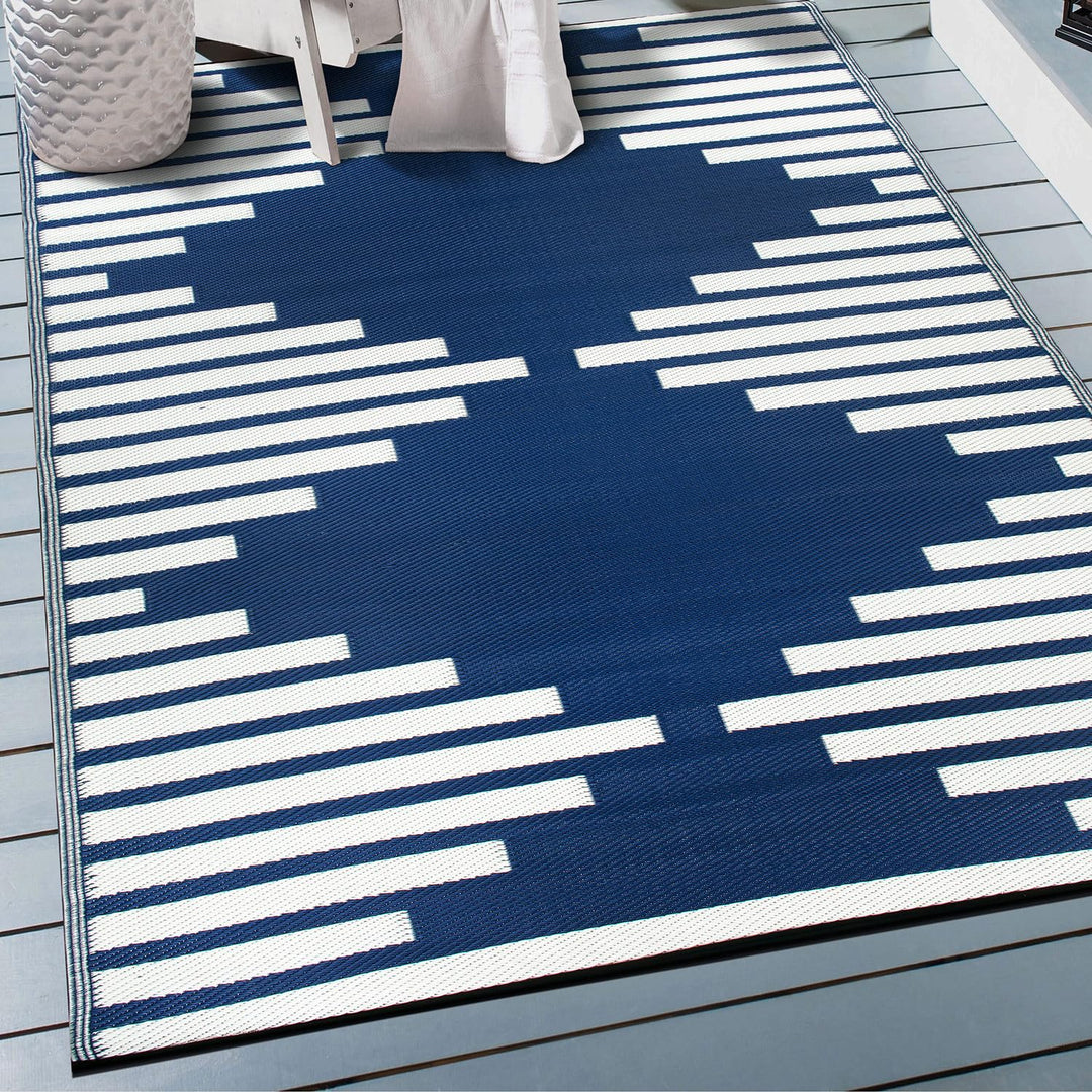 Rugshop Bohemian Diamond Stripe Reversible Crease-Free Waterproof Premium 3'x5' - Navy