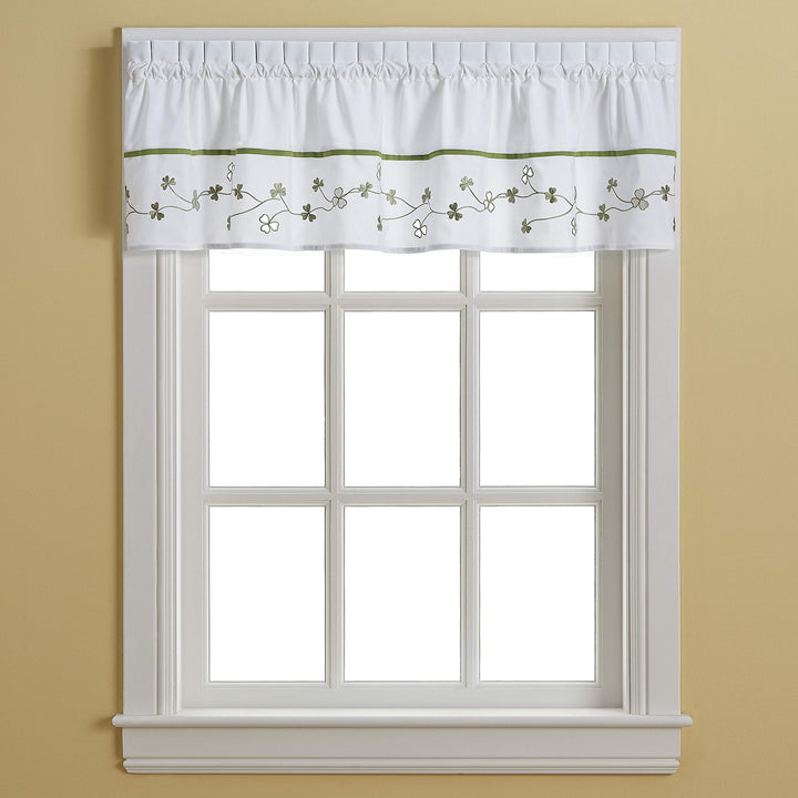 Clover Green/ White 5-piece Curtain Tier and Swag Set