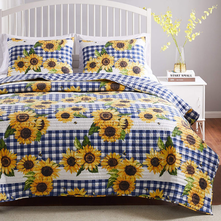 Greenland Home Barefoot Bungalow Sunflower Quilt Set 3-Piece King/Cal King Gold King - Cal King