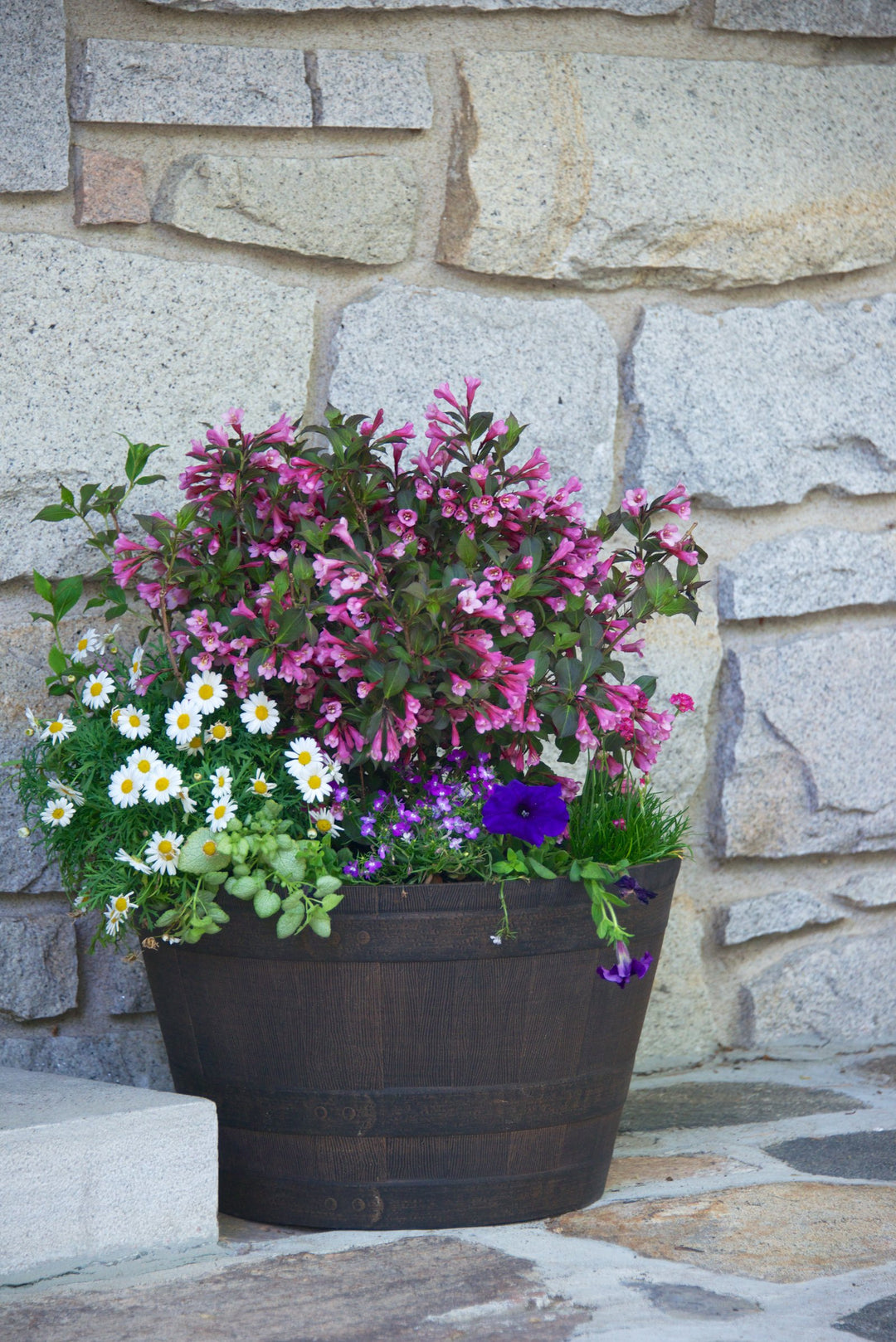 Southern Patio 20.5" Resin Whiskey Barrel Planter Kentucky Walnut Brown