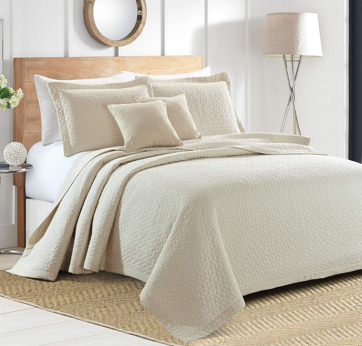 Sherry Kline Out of The Box 3-piece Embroidered Quilt Set (Off-White King) Off White - King