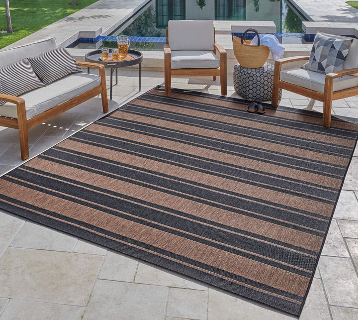 Gertmenian Indoor Outdoor Classic Flatweave Area Rug Stain & UV Resistant Carpet