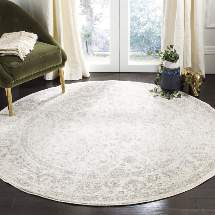 Distressed Style Circular Rug 4'0" Indoor Neutral Ivory Silver Oriental