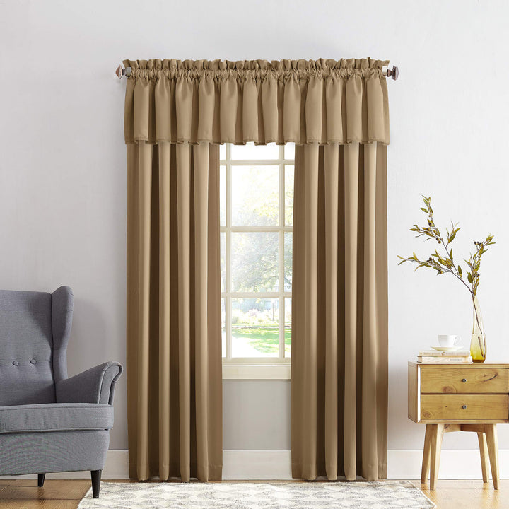 Sun Zero Barrow Energy Efficient Rod Pocket Curtain Single Valance