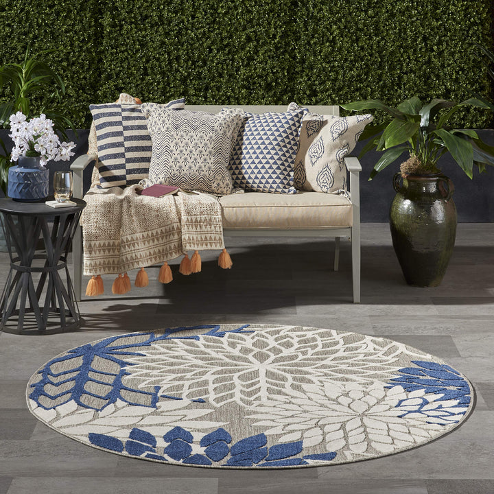 Nourison Aloha Indoor/Outdoor Floral Ivory/Navy 4' x Round Area Rug (4' Round) 4' x Round - Ivory/Navy Blue