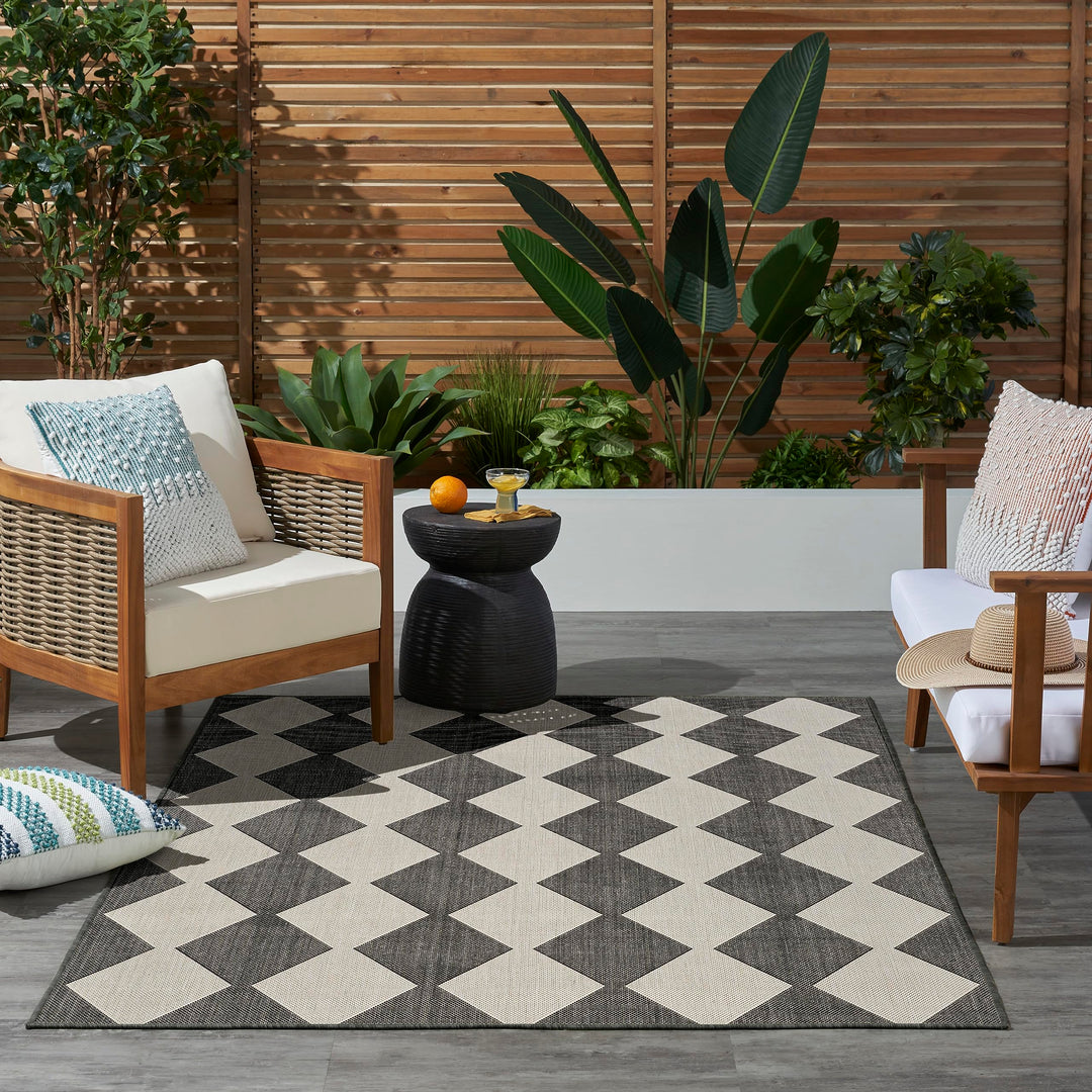 Nourison Positano Indoor/Outdoor Geometric Area Rug