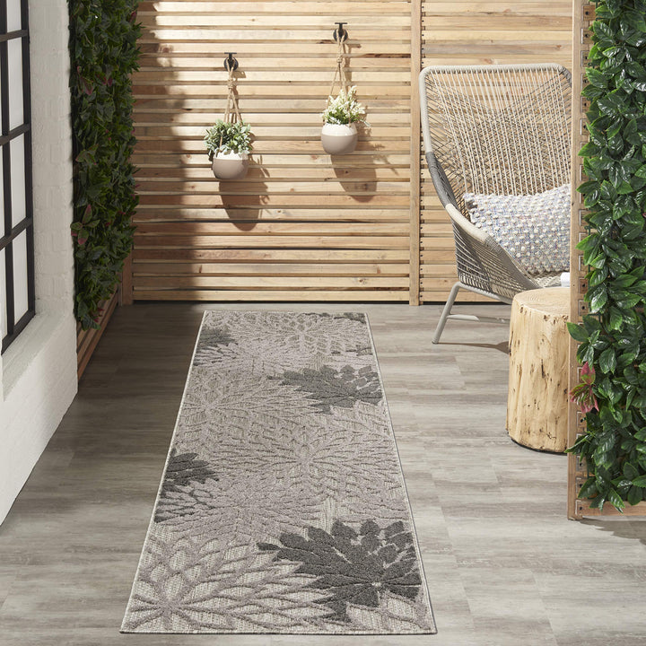 Nourison Aloha Indoor/Outdoor Floral Silver Grey 2'3" x 10' Area Rug (10' 2'3" x 10' - Silver/Grey