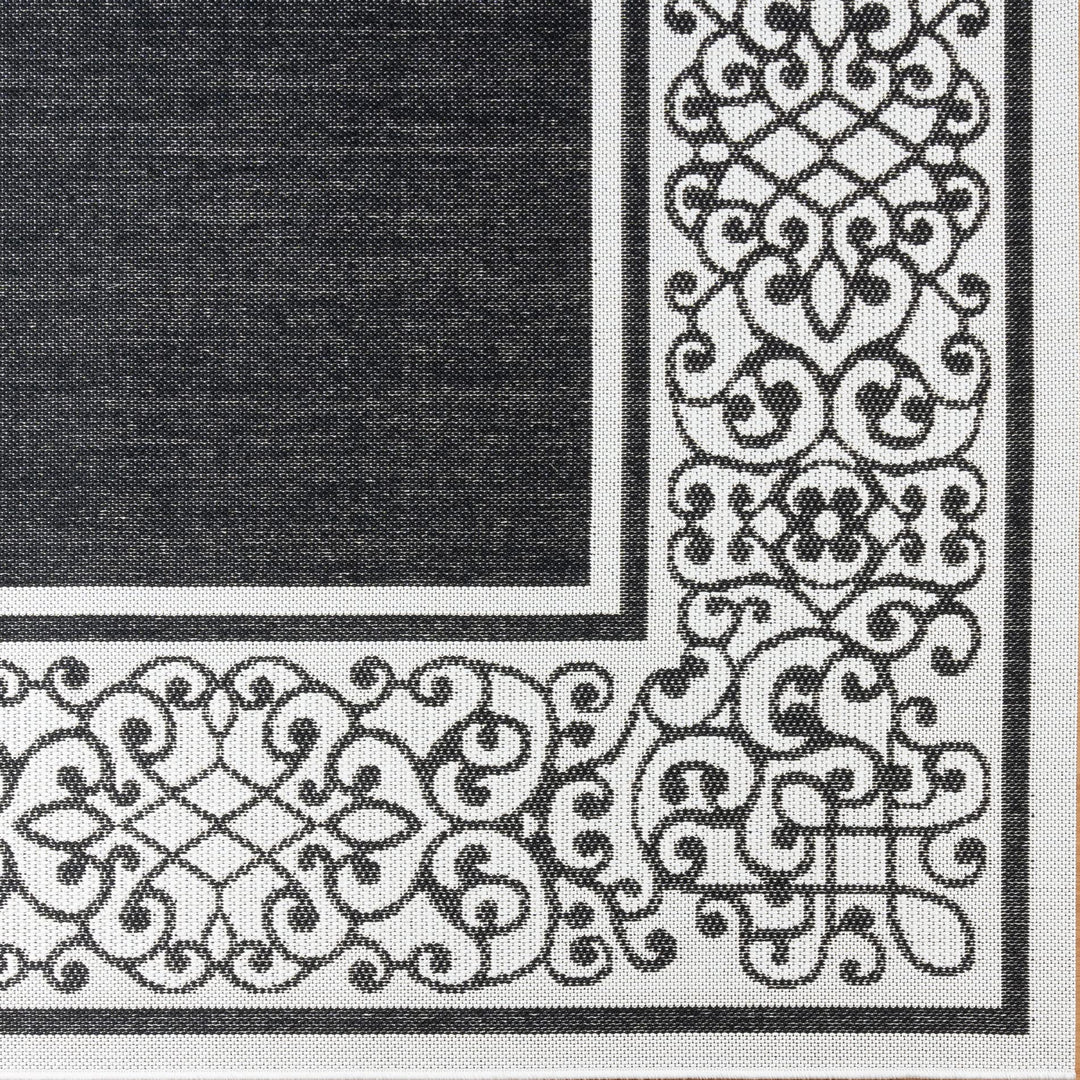 Gertmenian Indoor Outdoor Classic Flatweave Area Rug Stain & UV Resistant Carpet 8'9" x 13'1"