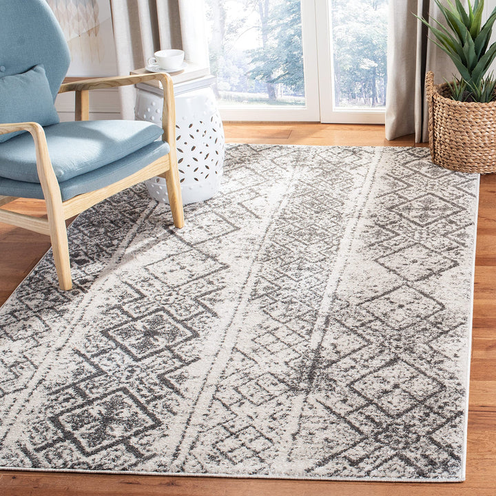 SAFAVIEH Adirondack Collection Accent Rug - 3' x 5' Silver & Black Moroccan Boho