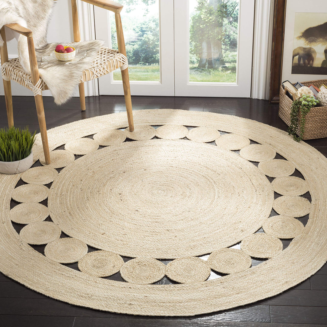 SAFAVIEH Natural Fiber Collection Area Rug - 3' Round Ivory Handmade Boho