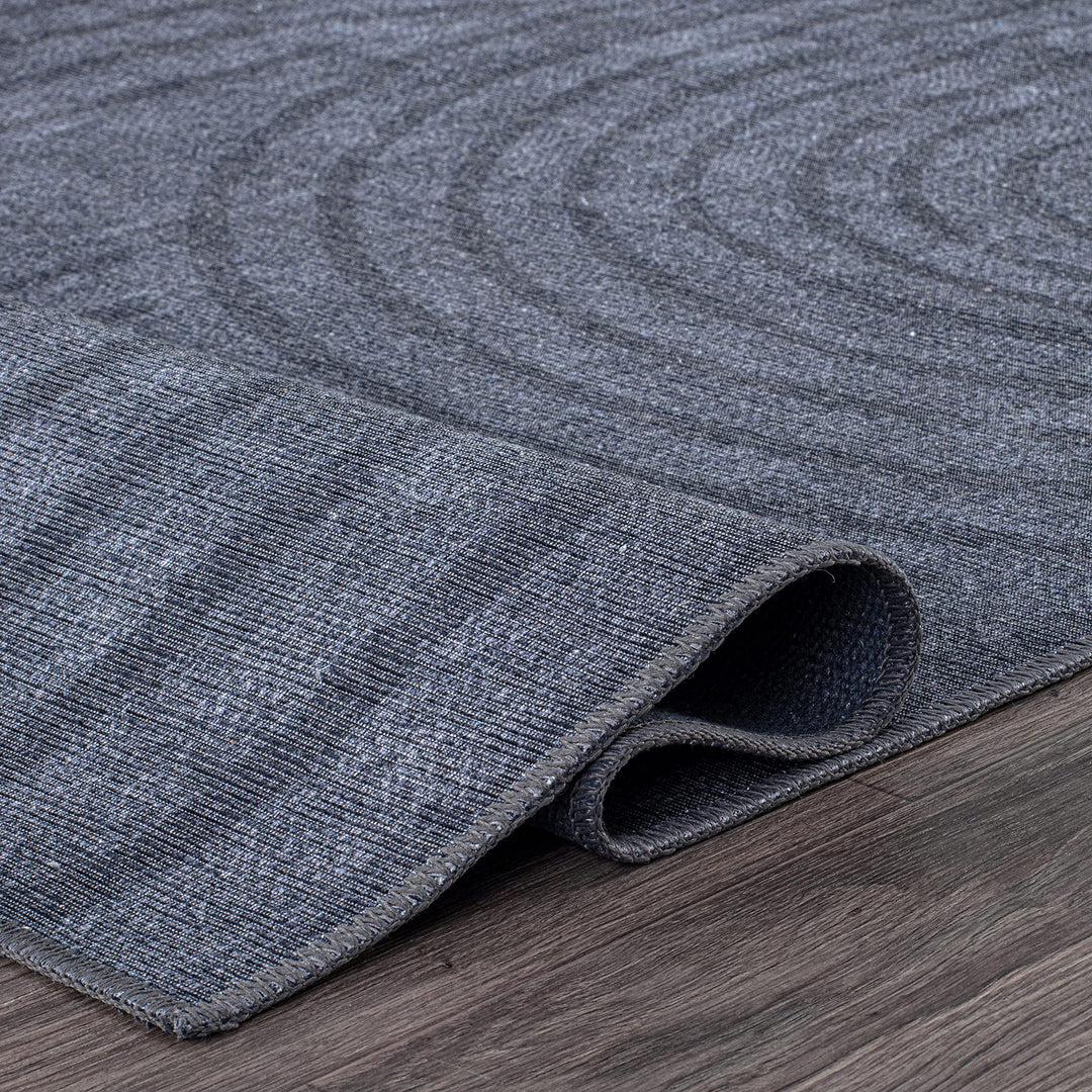 Contemporary Lines Machine Washable Area Rug