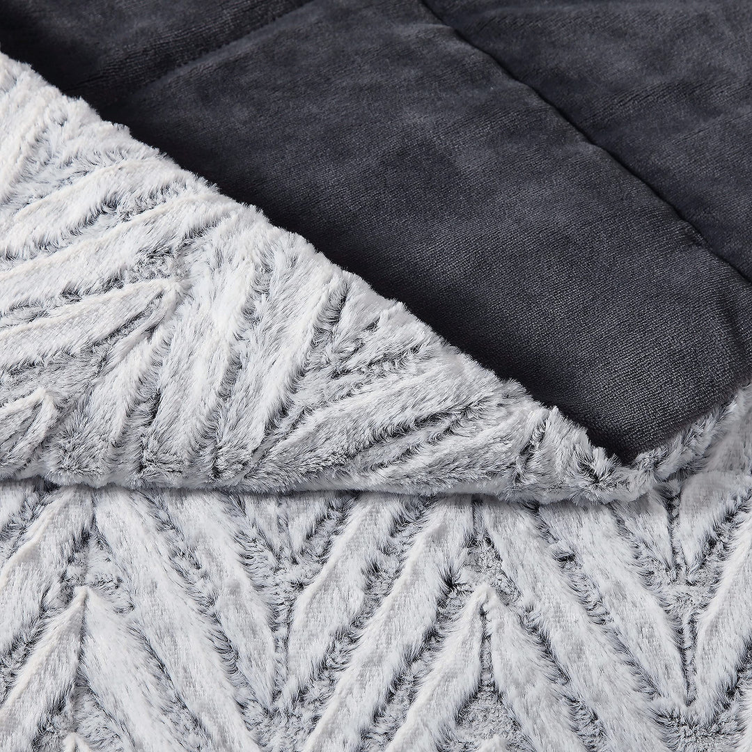 Christian Siriano - Grey Chevron Luxury Faux Fur Filled Throw (60" x 70") - Gift