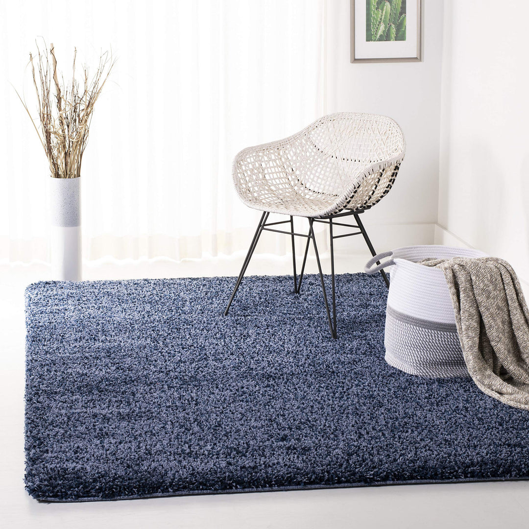 SAFAVIEH California Shag Collection Accent Rug - 3' x 5' Navy Non-Shedding &