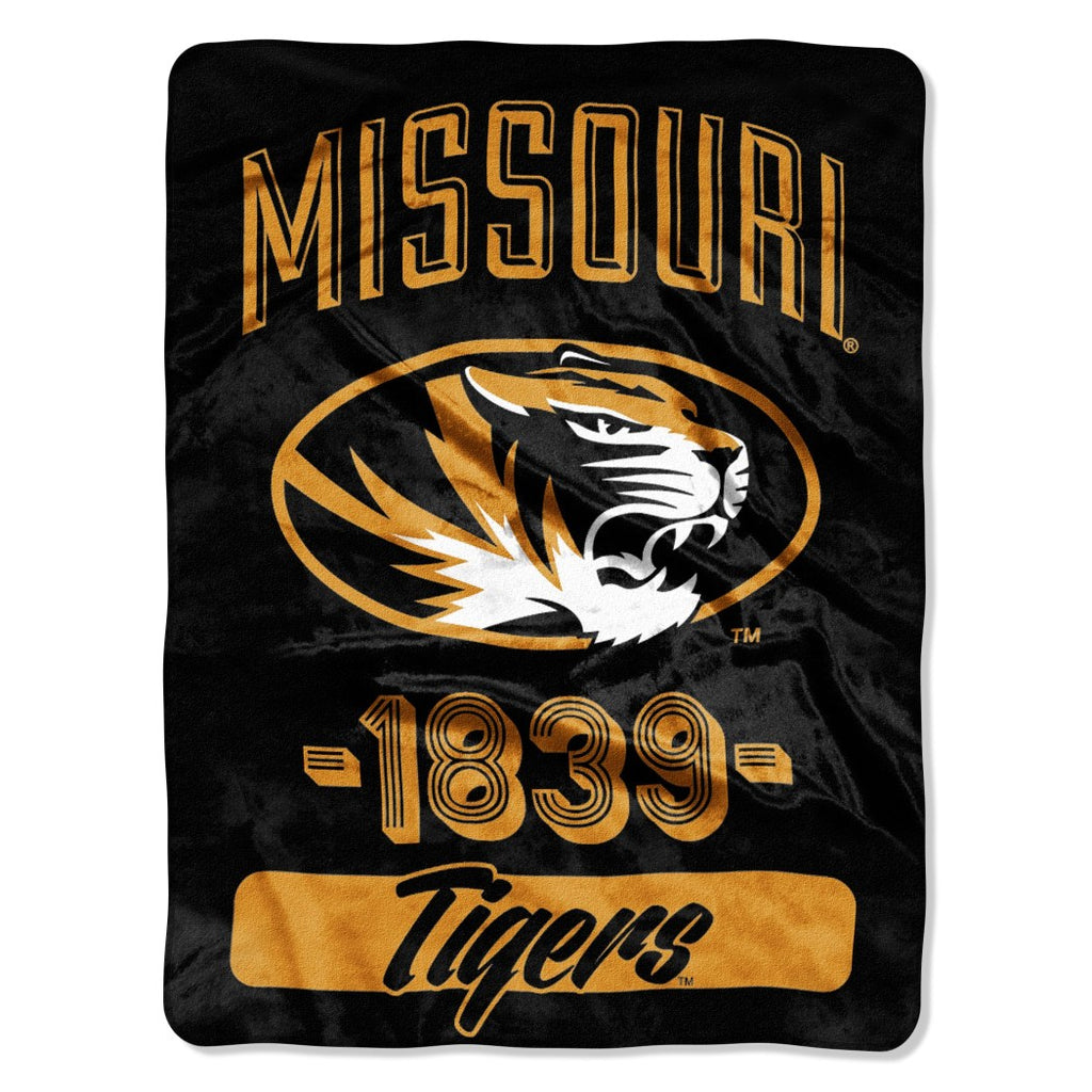 46 x 60 NCAA Tigers Throw Blanket Black Yellow College Theme Bedding Sports Patterned Collegiate Football Team Logo Fan Merchandise Athletic Team - Diamond Home USA