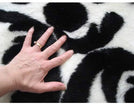MISC Contemporary Black/White Flourish Rug (4'7 X 6'7) 4'7 6'7 Black Animal Glam Rectangle Acrylic Polyester Synthetic Contains Latex Non Slip