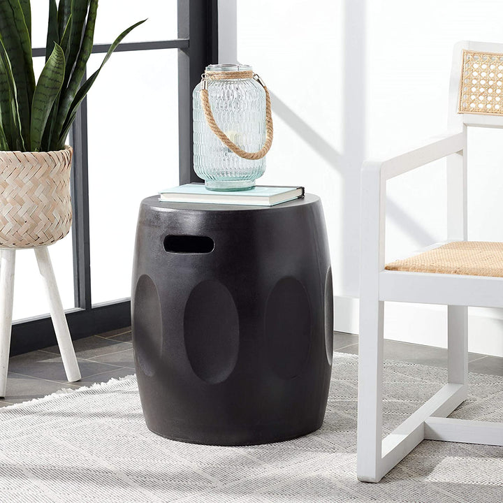 Indoor/Outdoor Modern Black Concrete Round Accent Table 15