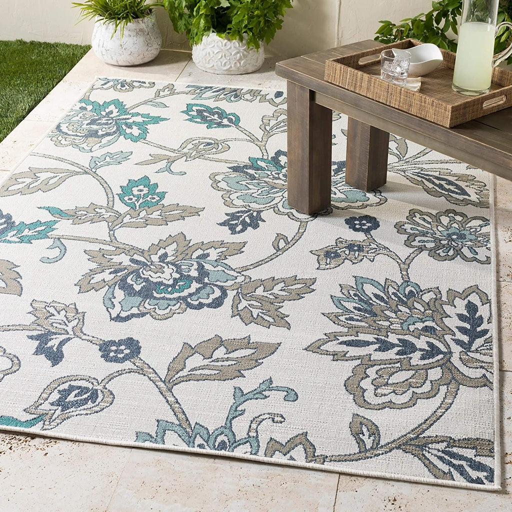 White Floral Indoor/Outdoor Area Rug 5'3" Round Botanical Transitional Polypropylene Latex Free