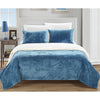 Square Pattern Blanket Set Luxurious Plush Microsuede Fabric Soft Cozy Bedding Elegant Sherpa Lining Design Modern Bedrooms Causal
