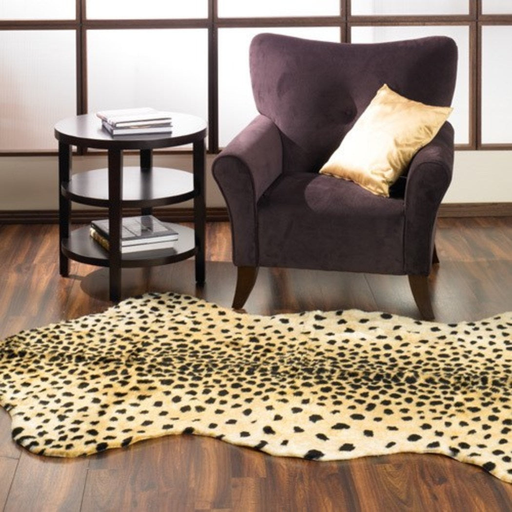 3'3 x 4'7 White Black Gold Faux Cheetah Pelt Spot Area Rug Acrylic Polyester Synthetic Color Novelty Shag Africa Animalistic Wild Lively Animal Safari - Diamond Home USA