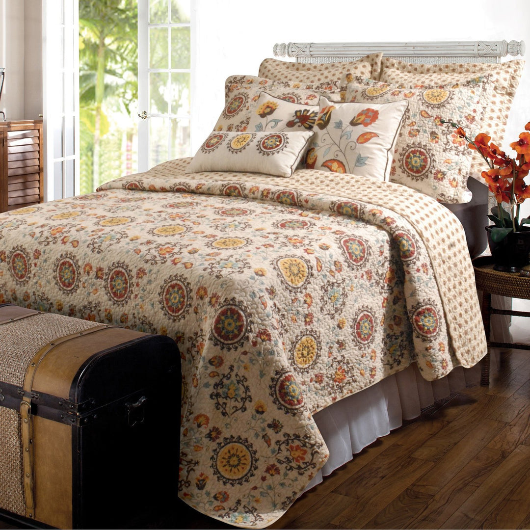 French Country Quilt Set Vintage Bedding Floral Pattern