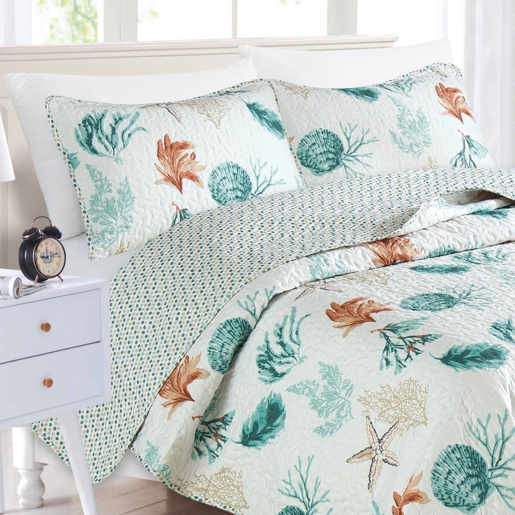 Beach Theme Quilt Set Sea Shell Inspired Bedding Coastal Nautical Pattern Ocean Starfish Shells Seahorse Lake House