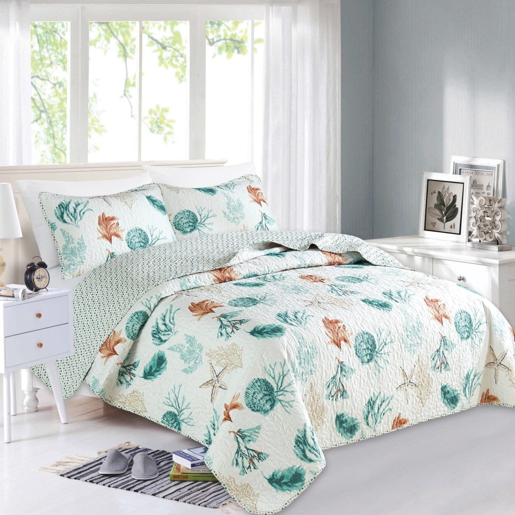 Beach Theme Quilt Set Sea Shell Inspired Bedding Coastal Nautical Pattern Ocean Starfish Shells Seahorse Lake House